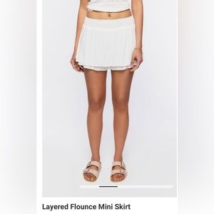 Forever 21 NWT white skort